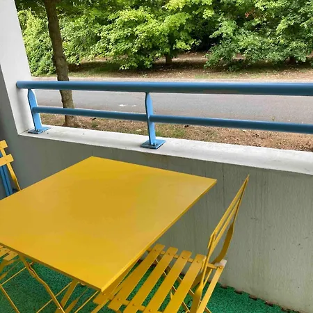 1 Chambre, à Proximité De La Rochelle, Dans Résidence Au Calme, Avec Parking Périgny
